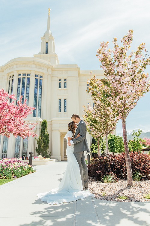 LDS Temple Wedding Photographer in Utah
